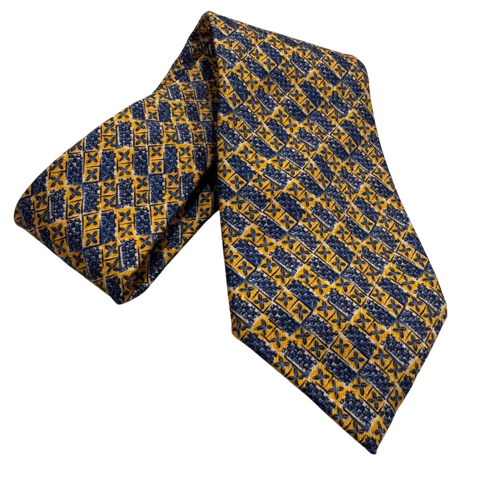 Geoffrey Beene Mens Silk Necktie Navy Blue Gold Geometric Pattern Made In USA‎